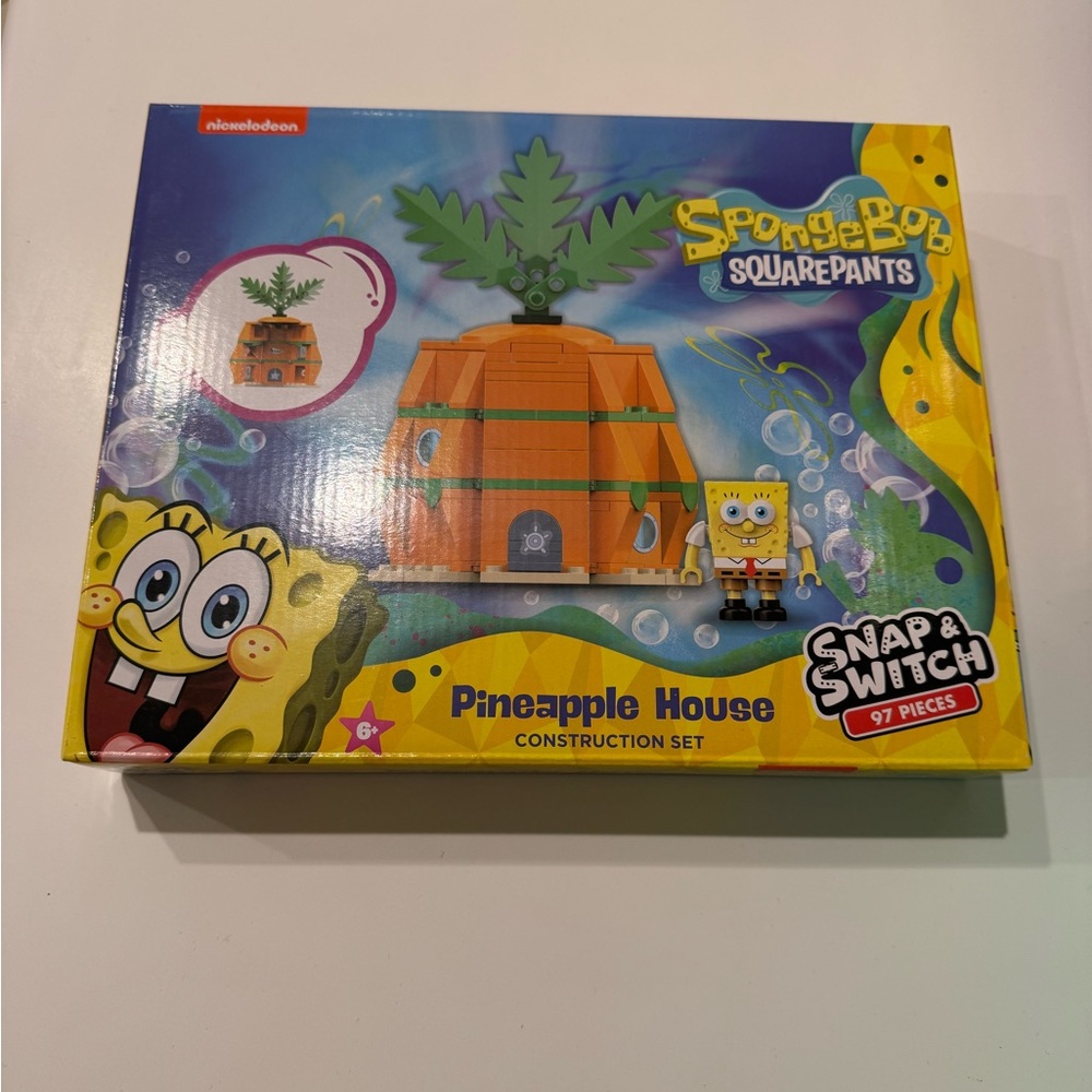 SpongeBob SquarePants Pineapple House Buildable 97 pieces Set
